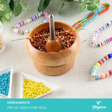 Load image into Gallery viewer, Cuenco de Madera Giratorio para Chaquira Herramienta Bisutería
