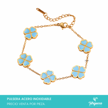 Cargar imagen en el visor de la galería, Pulsera Trebol Azul Doble Cara Dorada Acero Inoxidable
