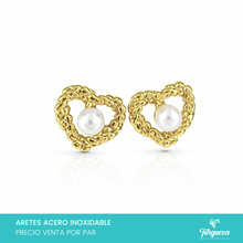 Cargar imagen en el visor de la galería, Arete Corazon Perla Dorado 2cm Acero Inoxidable
