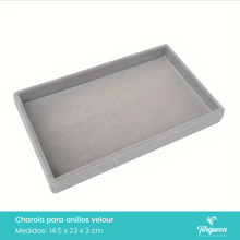 Cargar imagen en el visor de la galería, Exhibidor Charola Tela Terciopelo Gris
