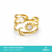 Cargar imagen en el visor de la galería, Anillo Estrella y Luna Dorado Acero Inoxidable
