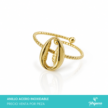 Cargar imagen en el visor de la galería, Anillo Concha Dorado Acero Inoxidable
