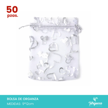Cargar imagen en el visor de la galería, 50 Bolsas de Organza Blanco con Corazones Plateados (9x12cm)
