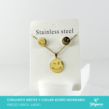Load image into Gallery viewer, Conjunto Cara Feliz Guiño  Dorado Acero Inoxidable
