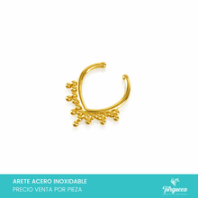 Cargar imagen en el visor de la galería, Arete Earcuff Dorado Acero Inoxidable
