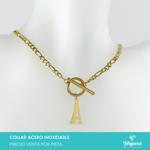 Load image into Gallery viewer, Collar Inicial - Letra con Broche Te y Cadena Carter Dorado Acero Inoxidable
