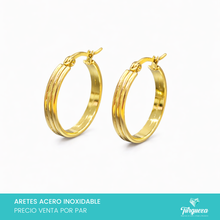 Load image into Gallery viewer, Arete Arracada Plana Dorado 2cm Acero Inoxidable
