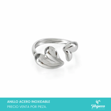Load image into Gallery viewer, Anillo Corazones Plateado Acero Inoxidable
