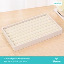 Cargar imagen en el visor de la galería, Exhibidor Charola Para Anillos Tela Beige
