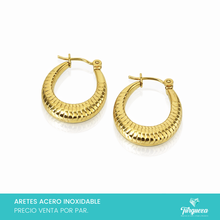 Cargar imagen en el visor de la galería, Arete Arracada Dorado (2cm) Acero Inoxidable
