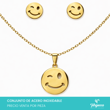 Load image into Gallery viewer, Conjunto Cara Feliz Guiño  Dorado Acero Inoxidable

