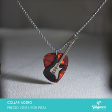 Cargar imagen en el visor de la galería, Collar Guitarra con Pua Roja Plateado Acero Inoxidable - Dije Rodio
