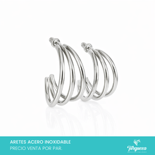 Load image into Gallery viewer, Arete Arracada Triple Plateado (2.5cm) Acero Inoxidable
