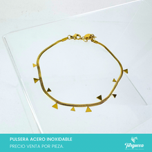 Cargar imagen en el visor de la galería, Pulsera Planchada Flechitas Dorada Acero Inoxidable
