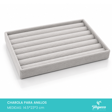 Cargar imagen en el visor de la galería, Exhibidor Charola Para Anillos Tela Terciopelo Gris
