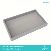 Cargar imagen en el visor de la galería, Exhibidor Charola Tela Terciopelo Gris
