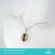 Cargar imagen en el visor de la galería, Collar Imagen Virgen con Zirconias Plateado Acero Inoxidable
