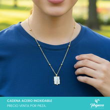 Cargar imagen en el visor de la galería, Collar Virgen Dorado Acero Inoxidable
