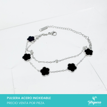 Load image into Gallery viewer, Pulsera Doble Flor Negra Plateado Acero Inoxidable
