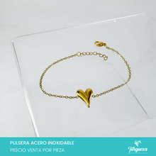 Load image into Gallery viewer, Pulsera Corazon Dorada Acero Inoxidable
