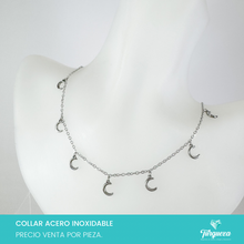 Cargar imagen en el visor de la galería, Collar Lunas Plateado Acero Inoxidable
