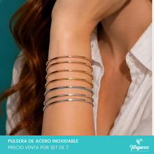 Load image into Gallery viewer, Brazalete Semanario Tricolor Acero Inoxidable
