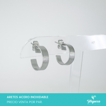 Cargar imagen en el visor de la galería, Arete Plano Plateado 1.5cm Acero Inoxidable
