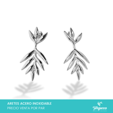Load image into Gallery viewer, Arete Hojas 4cm Acero Inoxidable
