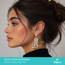 Cargar imagen en el visor de la galería, Arete Botas 4cm Bitono Acero Inoxidable
