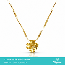 Cargar imagen en el visor de la galería, Collar Trebol Dorado Acero Inoxidable
