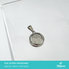 Cargar imagen en el visor de la galería, Dije Medalla San Benito Plateado (1.5cm) Acero Inoxidable
