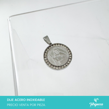 Cargar imagen en el visor de la galería, Dije Medalla San Judas Plateado Acero Inoxidable
