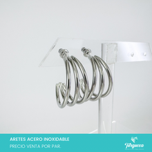 Load image into Gallery viewer, Arete Arracada Triple Plateado (2.5cm) Acero Inoxidable
