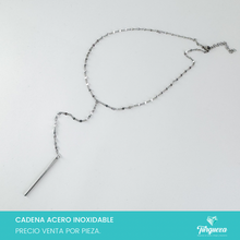 Cargar imagen en el visor de la galería, Collar Corbatin Plateado Acero Inoxidable
