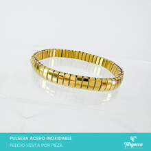 Cargar imagen en el visor de la galería, Pulsera Brazalete Armadillo Dorado Acero Inoxidable
