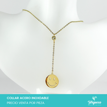 Cargar imagen en el visor de la galería, Collar Cara Feliz con Zirconia Dorado Acero Inoxidable
